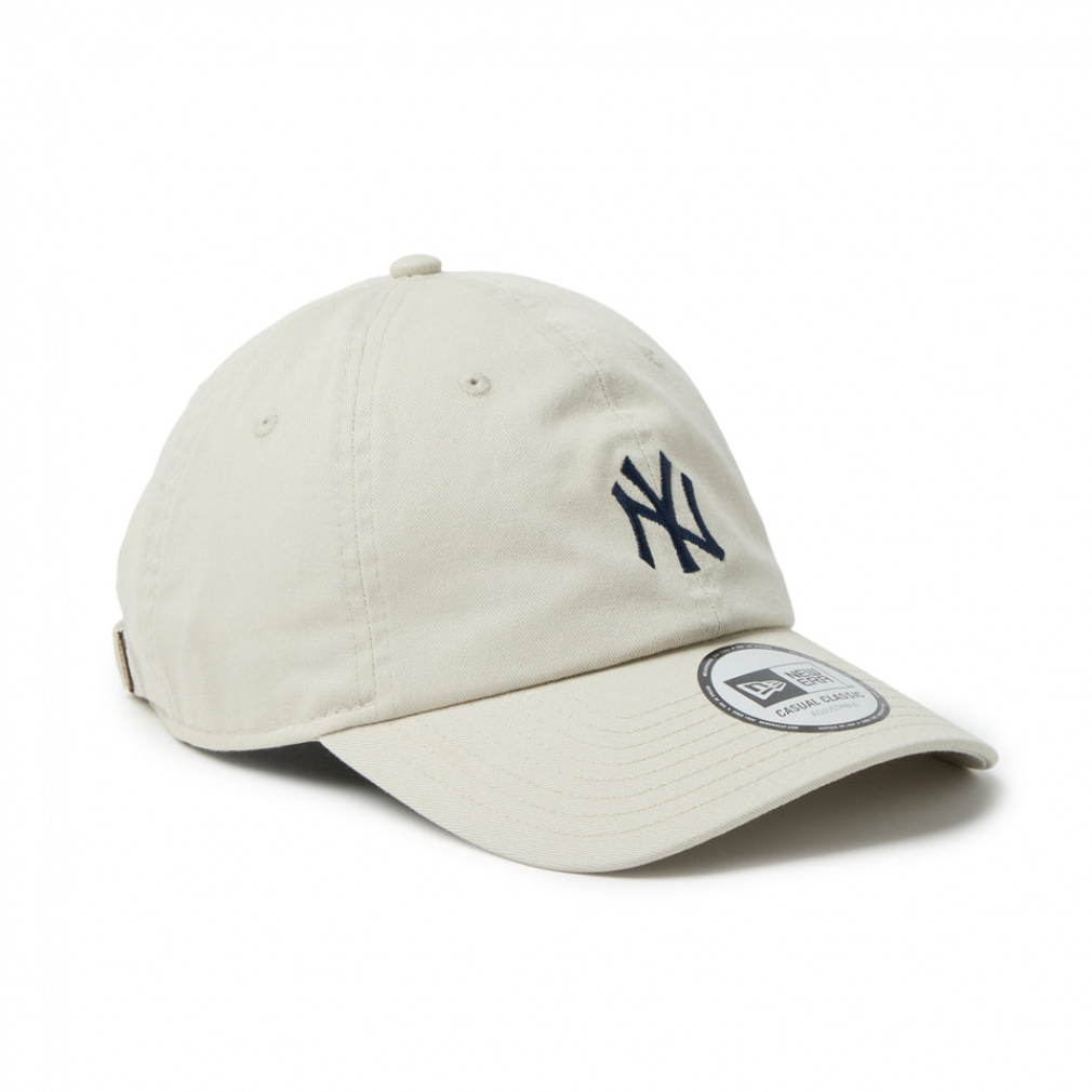 【新品未使用タグ付】MLB イヤーフラップ　ボア　キャップ　白 ニューエラ キャップ カジュアルクラシック MLB ニューヨーク