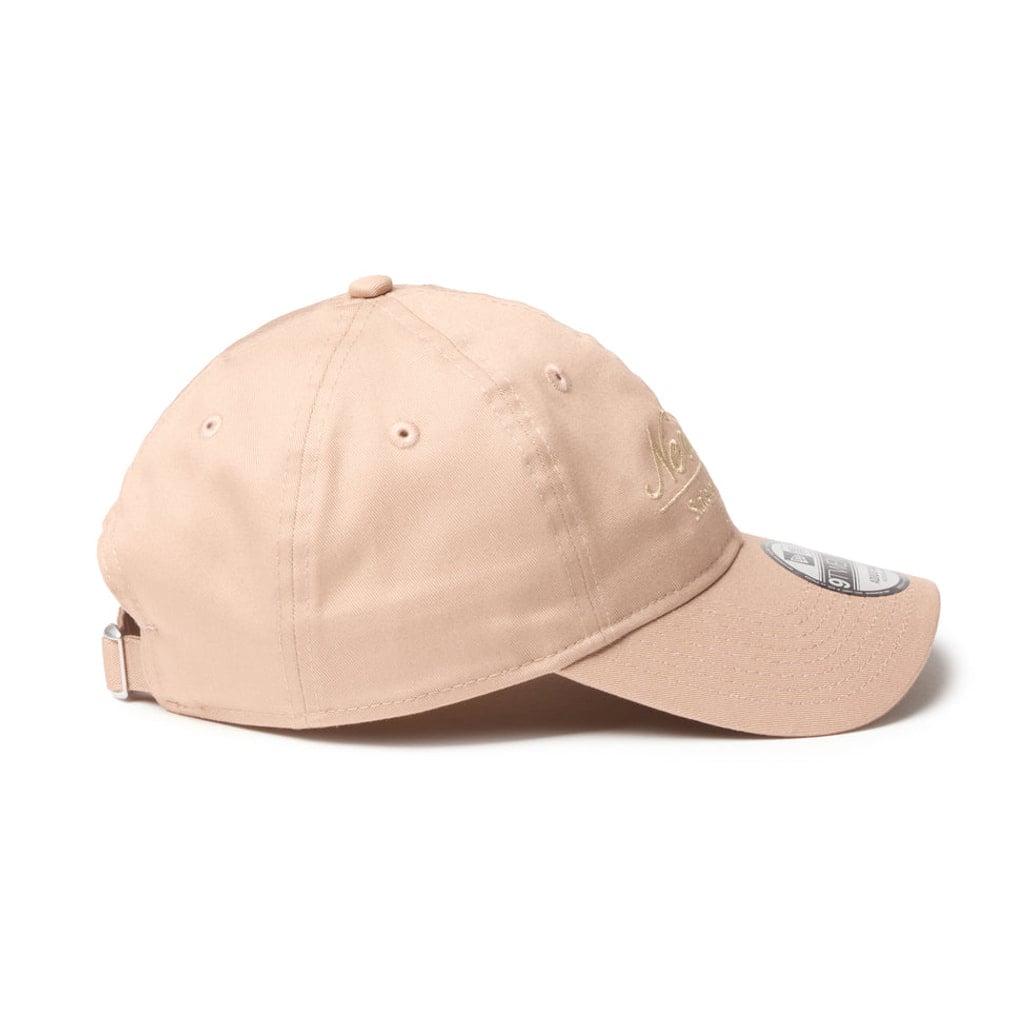 キタニタツヤ New Era 9TWENTY ベージュ キャップ ニューエラ キャップ 9TWENTY Script Tonal Logo ベージュ 14745121