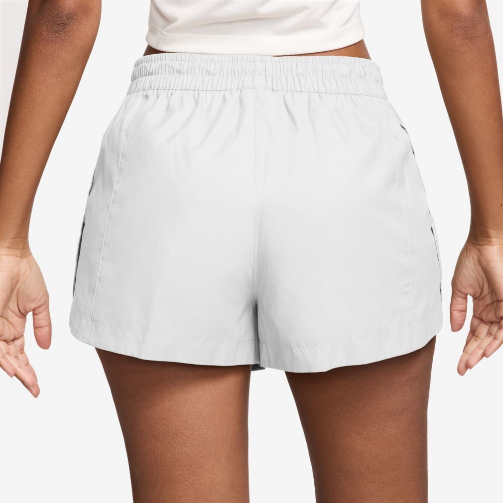 Nike ホワイトショートパンツ　フェデラー　ナダル　サイズM ナイキ レディース ショートパンツ ウィメンズ NSW WR WVN MR 2 LTWT