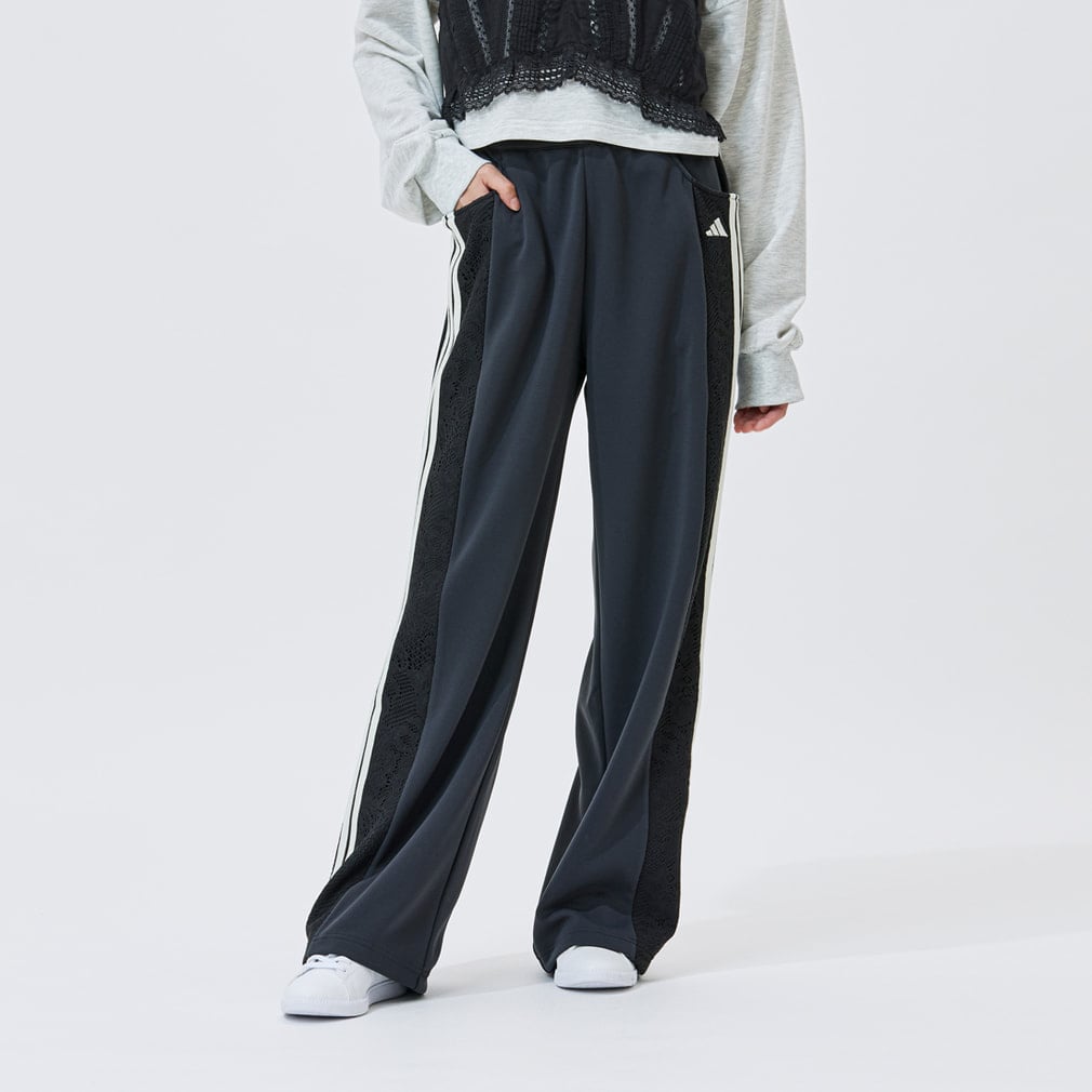 Kep1er ヒカルさん着用】 アディダス レディース PRISM COLLECTION