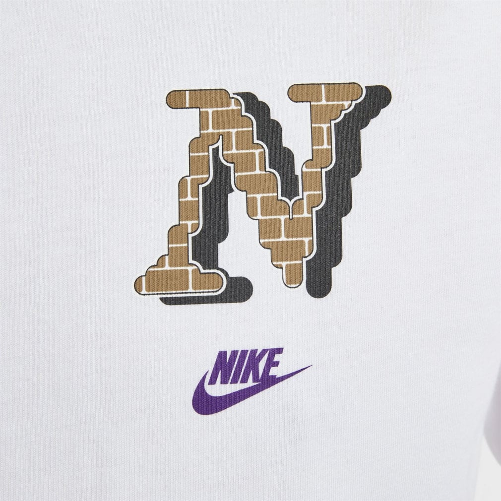 Nike 刺繍ロゴワッペン ゴールド/パープル ナイキ メンズ 半袖 Tシャツ NSW クラブ ネオ バーシティ S/S Tシャツ