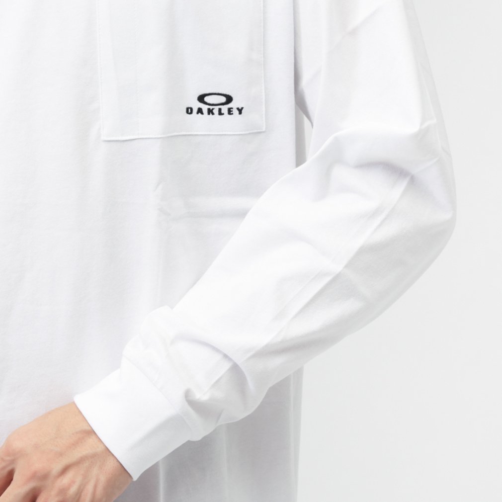 新品♚︎OAKLEY ホワイト長袖シャツ OAKLEY（オークリー） ゴルフウェア 長袖シャツ メンズ タートルネック