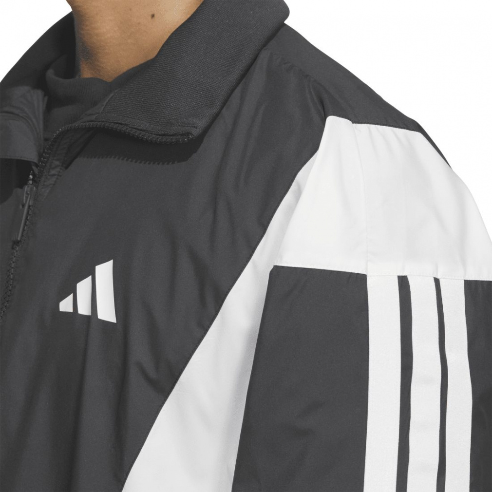 マストハブ ルーズフィット メッシュ裏地付き ウインドブレーカー