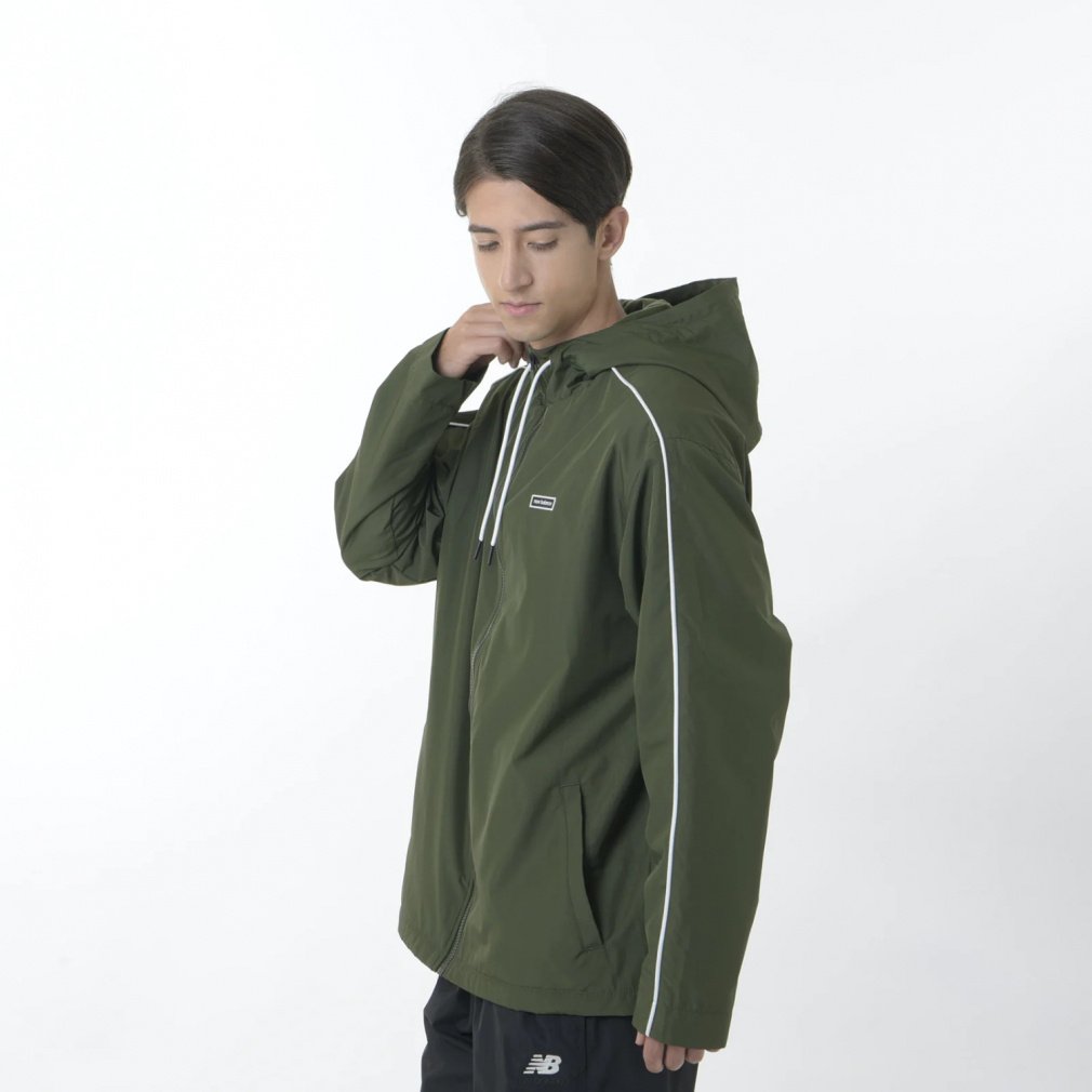 新品　Castore ブラック 上下セットアップ　 インポートS（日本М） ウインドブレーカー 上下セット｜Alpen Online