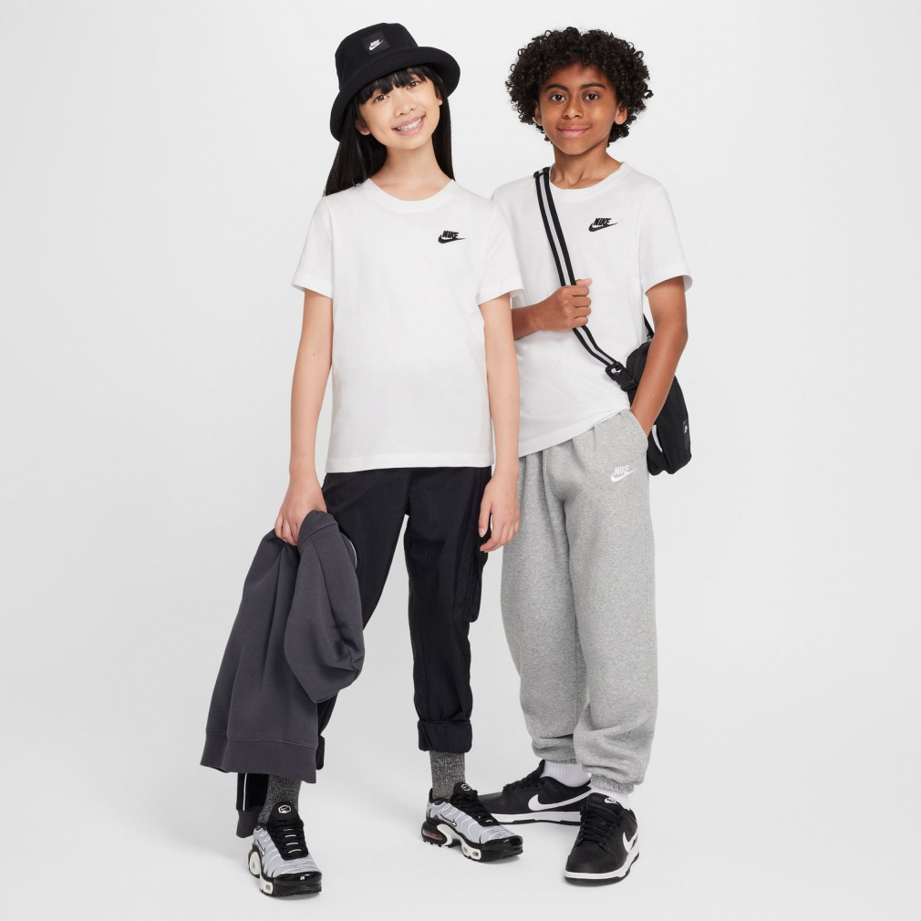 ナイキ ジュニア キッズ 子供 半袖 シャツ YTH NSW EMB フューチュラ ナイキ ジュニア キッズ 子供 半袖 シャツ YTH NSW EMB フューチュラ